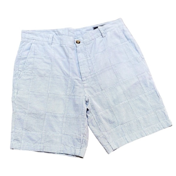 Vineyard Vines Men’s Light Blue & white seersucker stripes Shorts size 36 - Picture 1 of 5